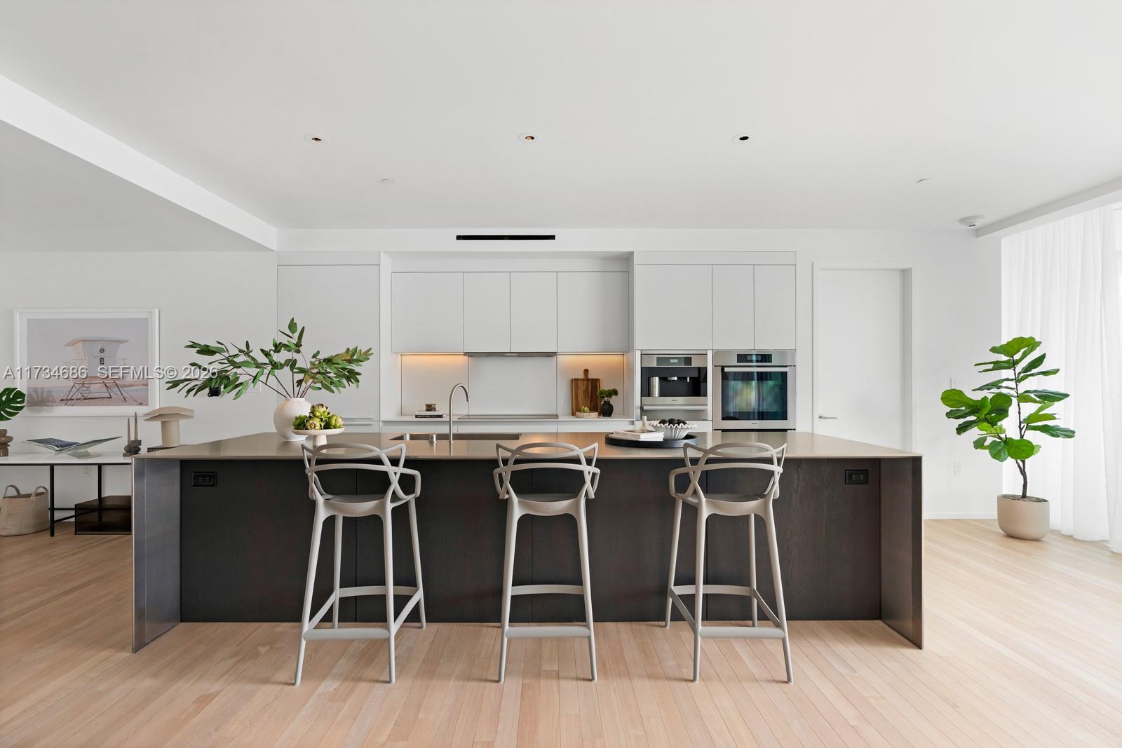 2901 Collins Ave #1001, Miami Beach FL 33140