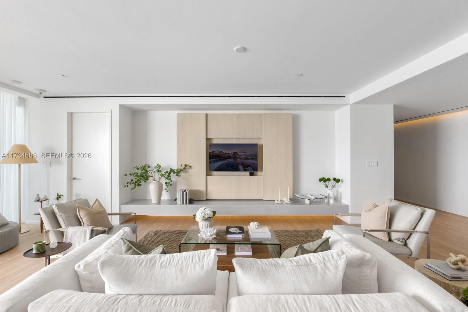 2901 Collins Ave #1001, Miami Beach FL 33140