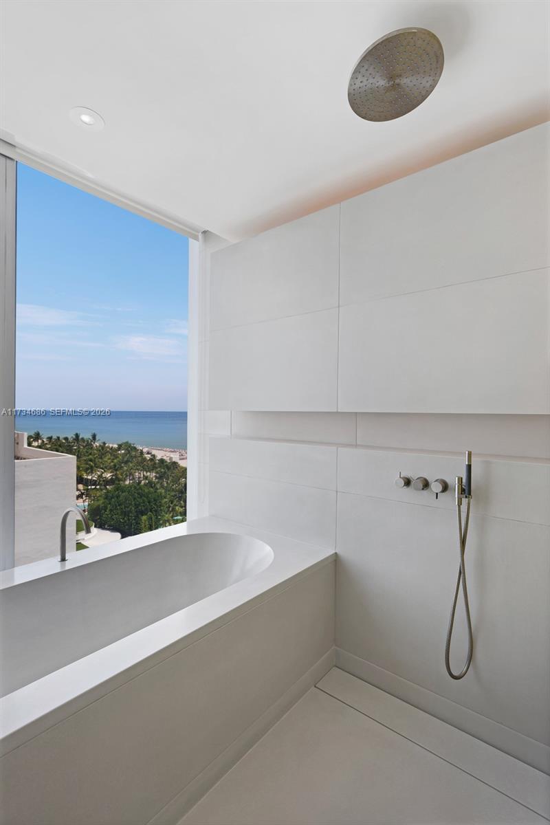 2901 Collins Ave #1001, Miami Beach FL 33140
