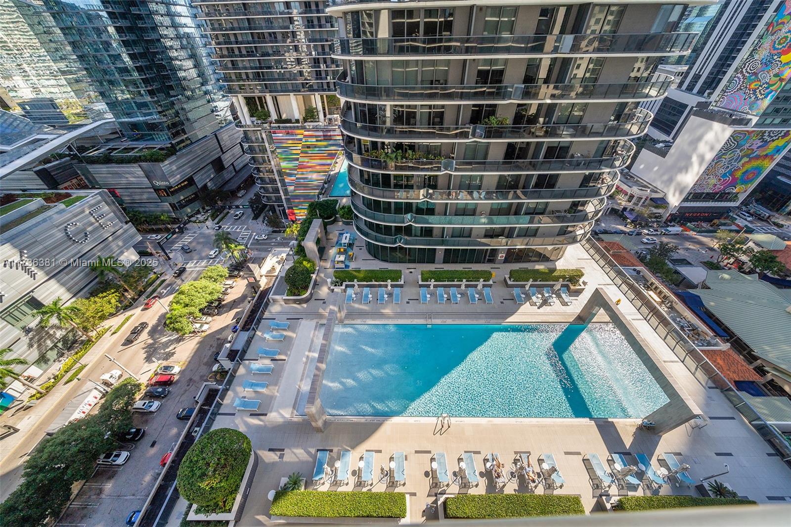 55 SW 9th St #1701, Miami FL 33130