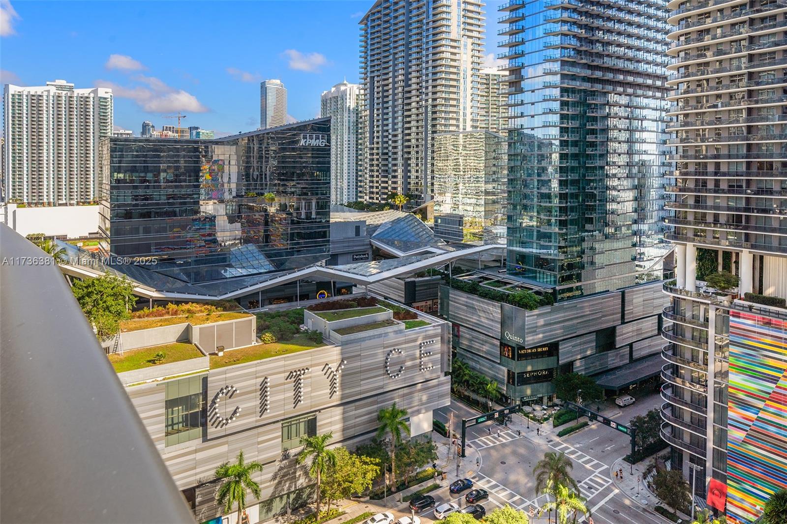 55 SW 9th St #1701, Miami FL 33130