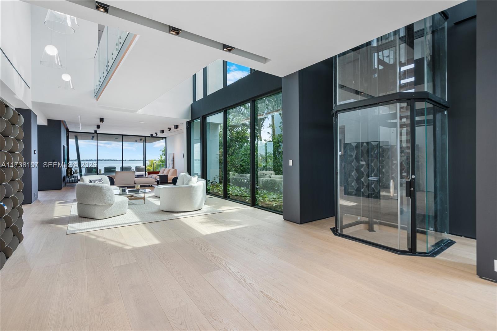 1369 N Venetian Way, Miami FL 33139
