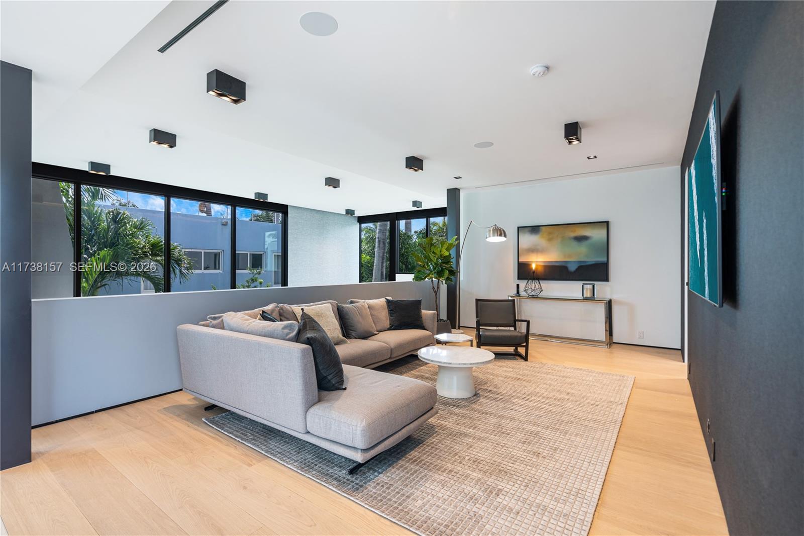 1369 N Venetian Way, Miami FL 33139