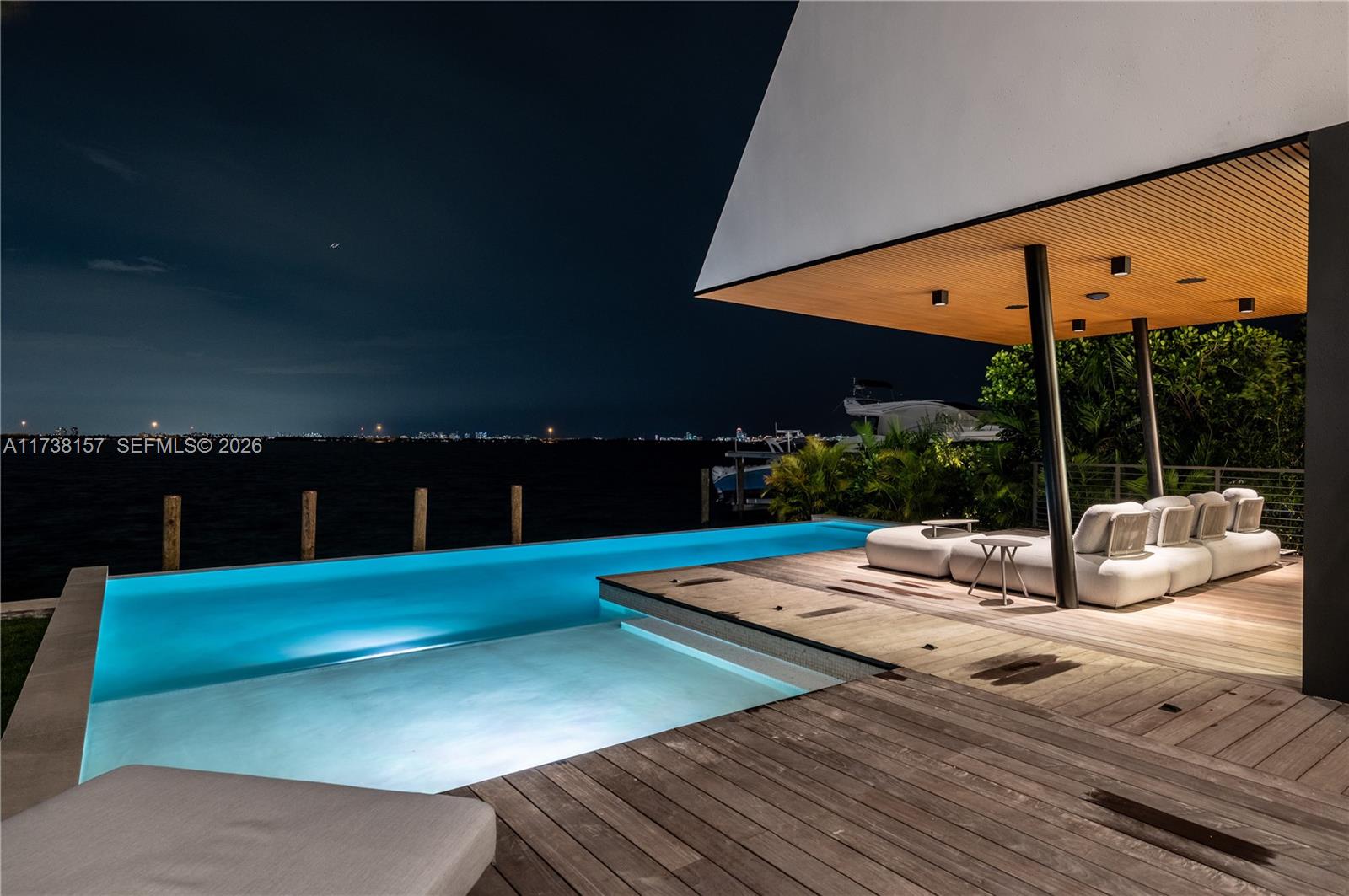 1369 N Venetian Way, Miami FL 33139