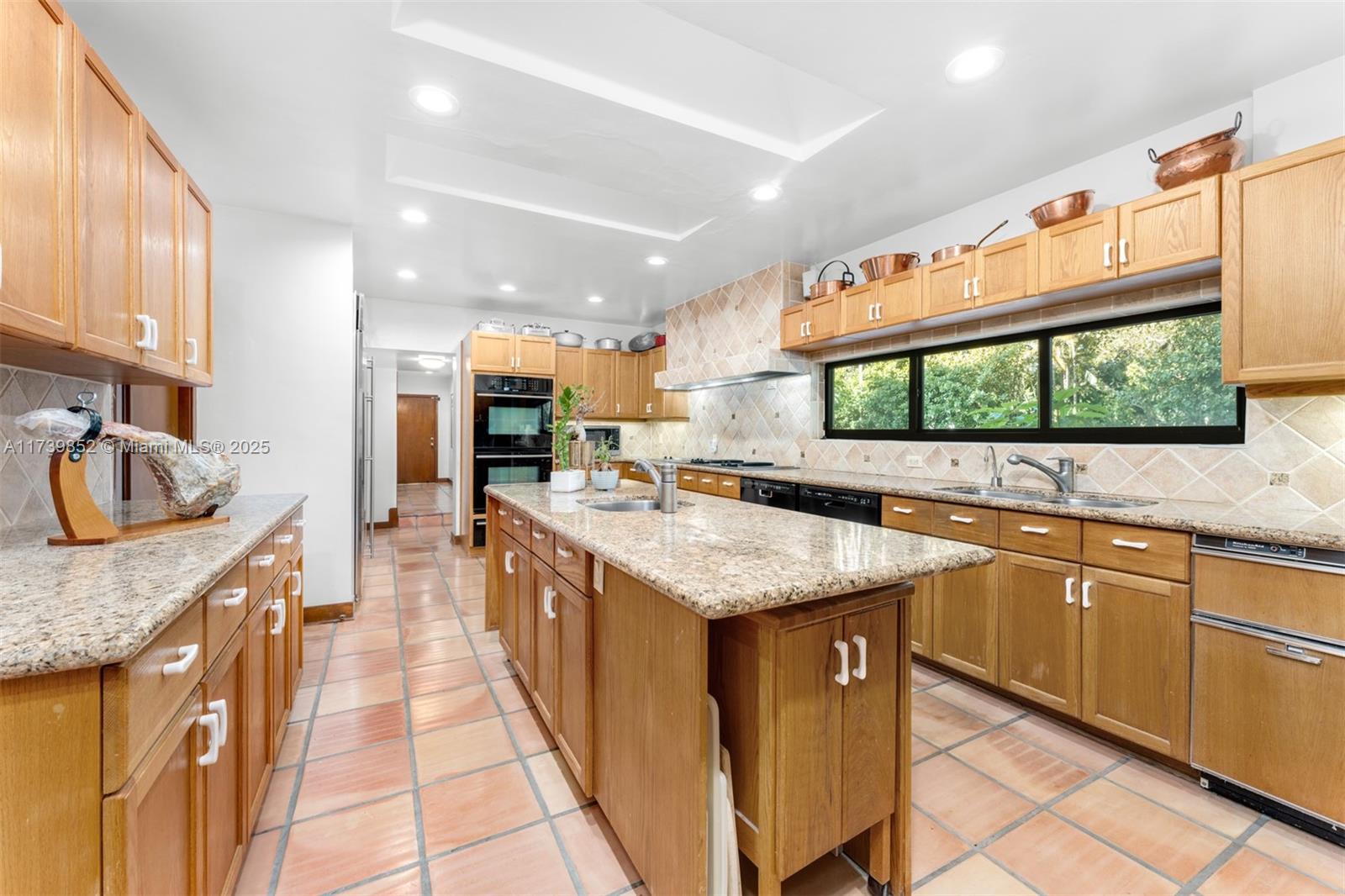 9490 Old Cutler Ln, Coral Gables FL 33156