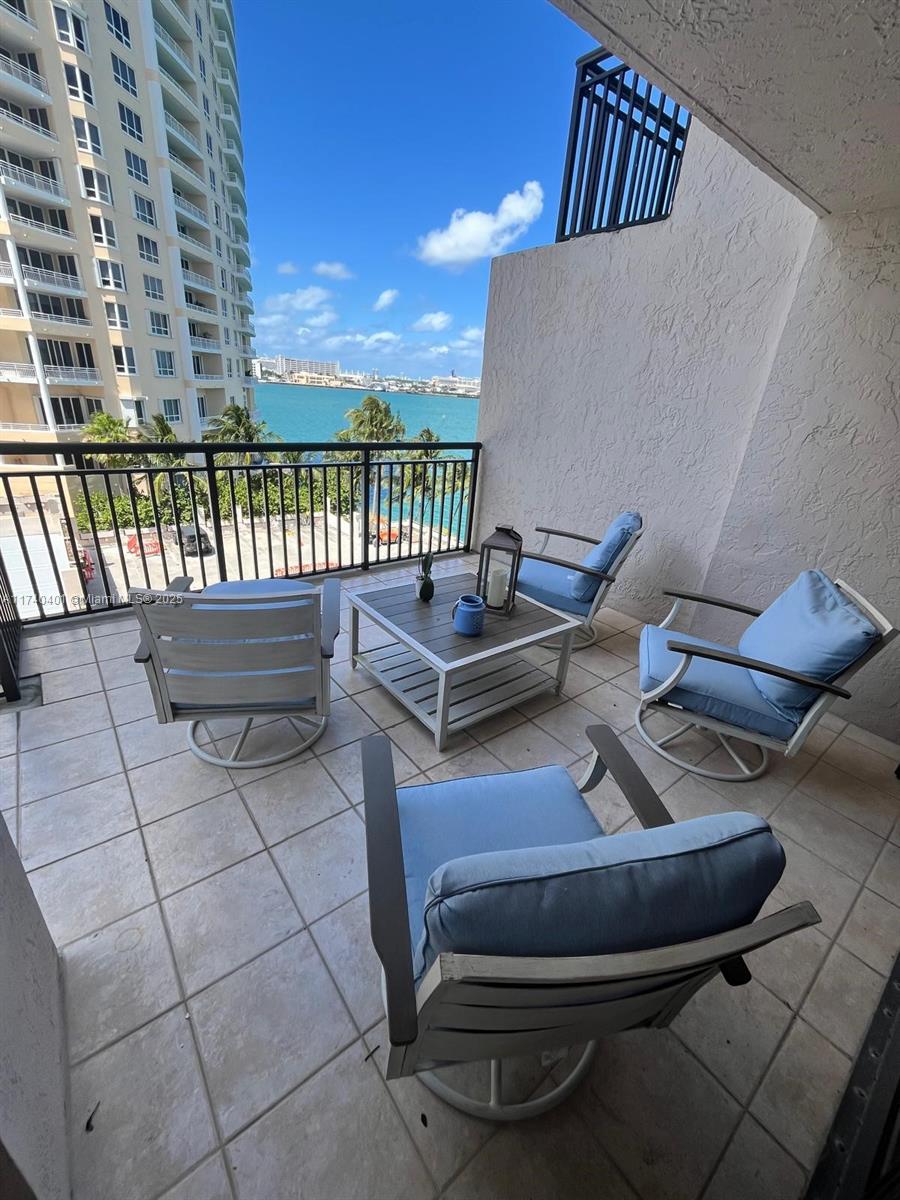 540 Brickell Key Dr #728, Miami FL 33131