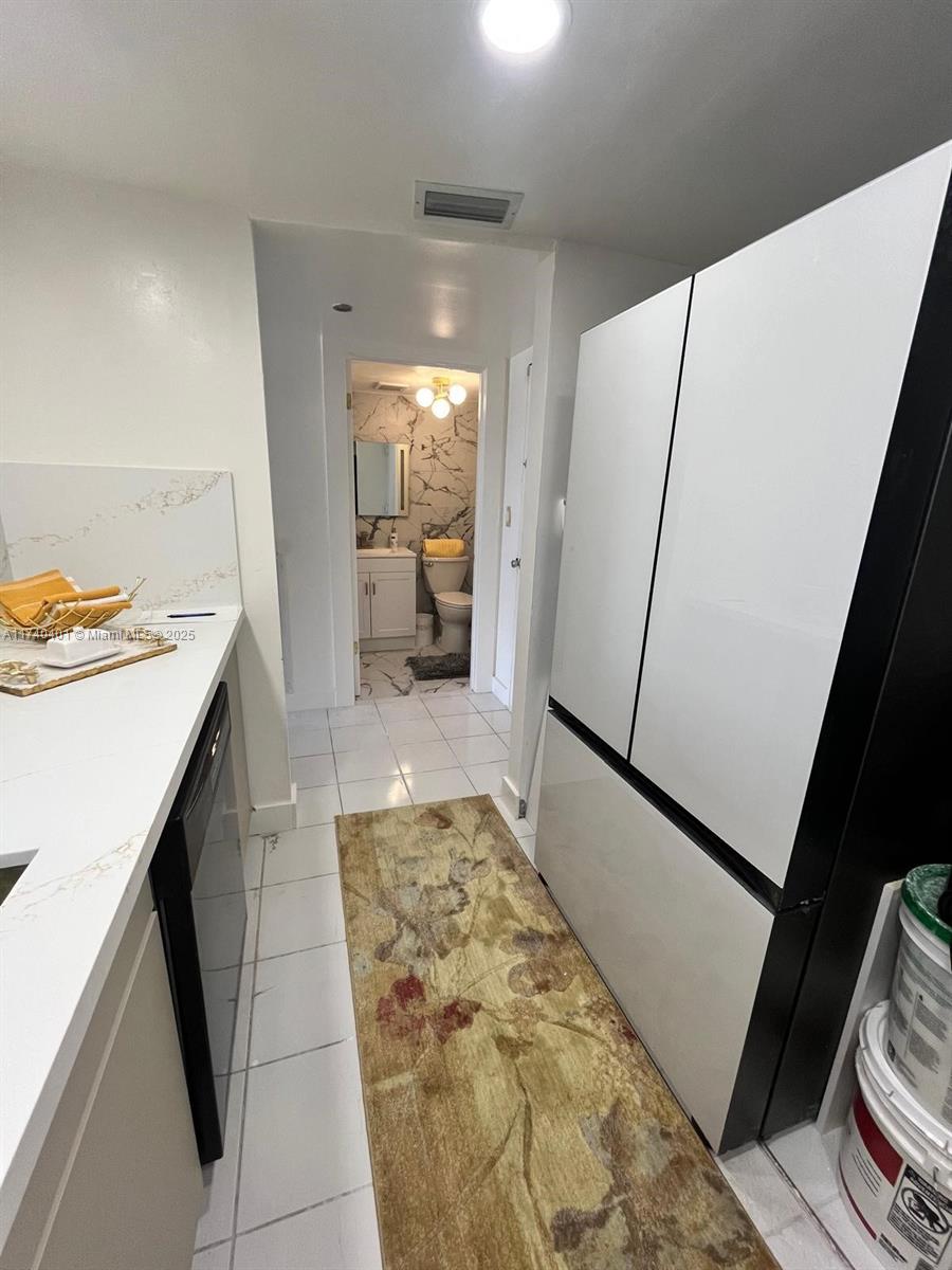 540 Brickell Key Dr #728, Miami FL 33131