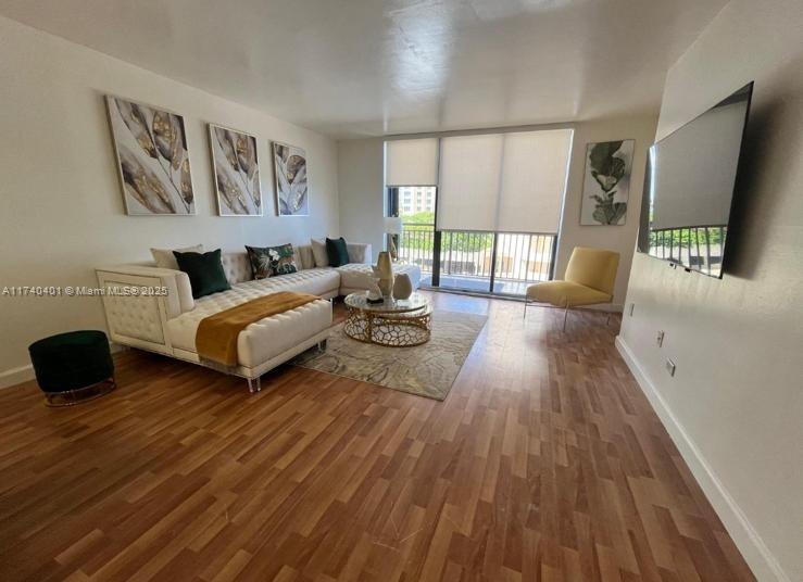 540 Brickell Key Dr #728, Miami FL 33131