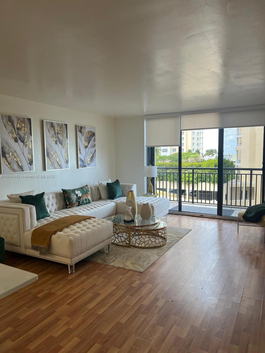 540 Brickell Key Dr #728, Miami FL 33131