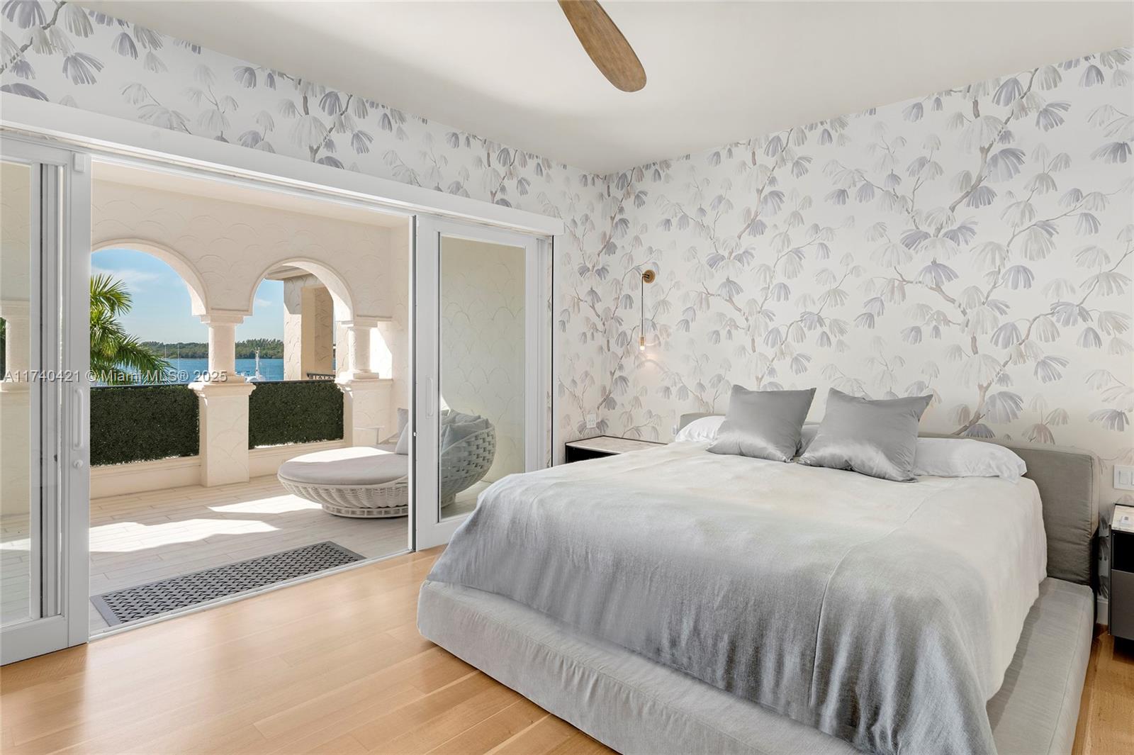 2042 Fisher Island Dr #2042, Miami Beach FL 33109