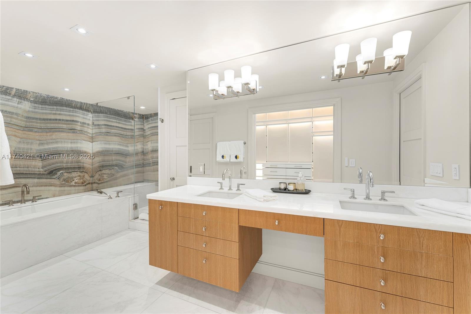 2042 Fisher Island Dr #2042, Miami Beach FL 33109