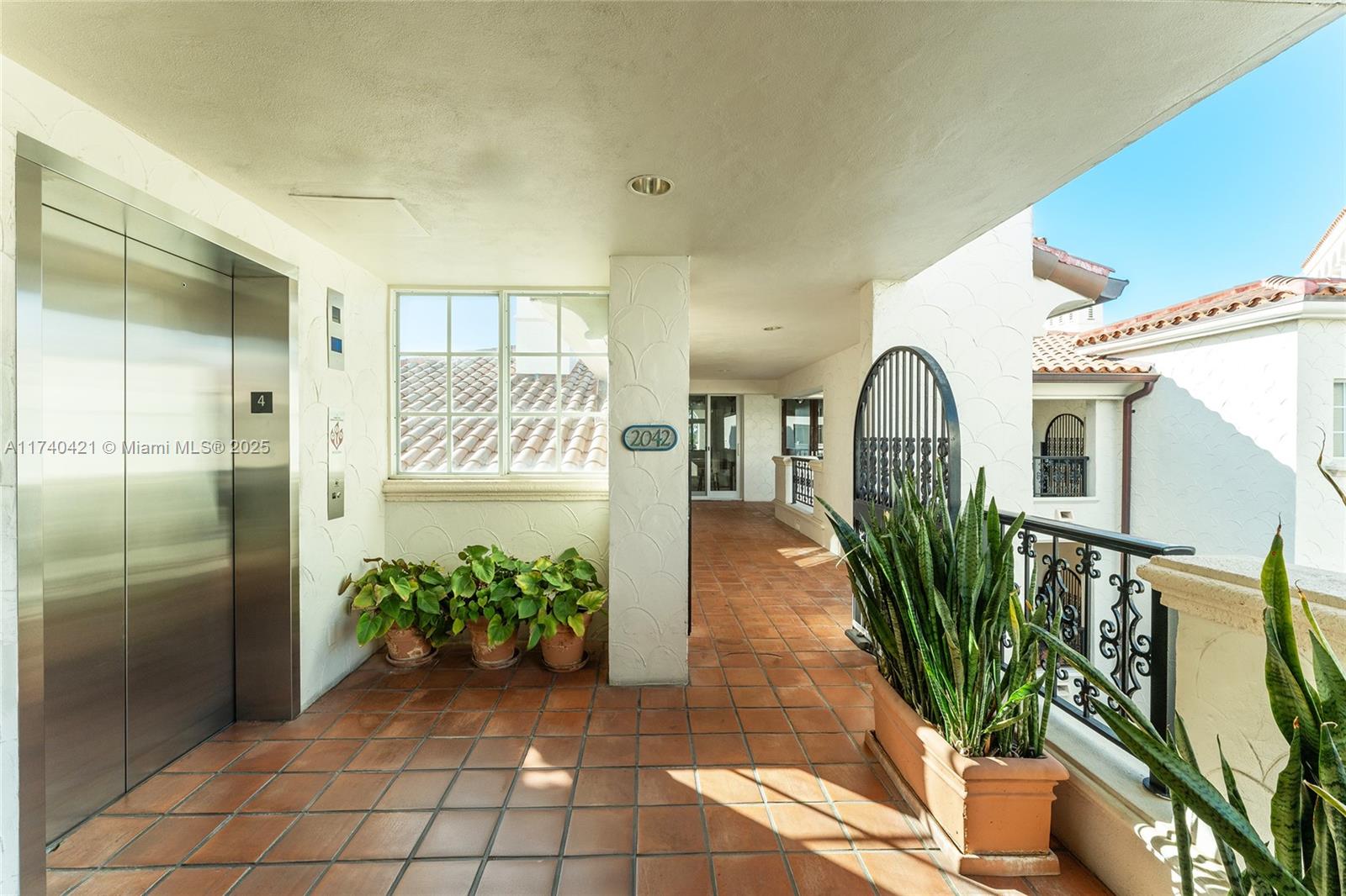 2042 Fisher Island Dr #2042, Miami Beach FL 33109