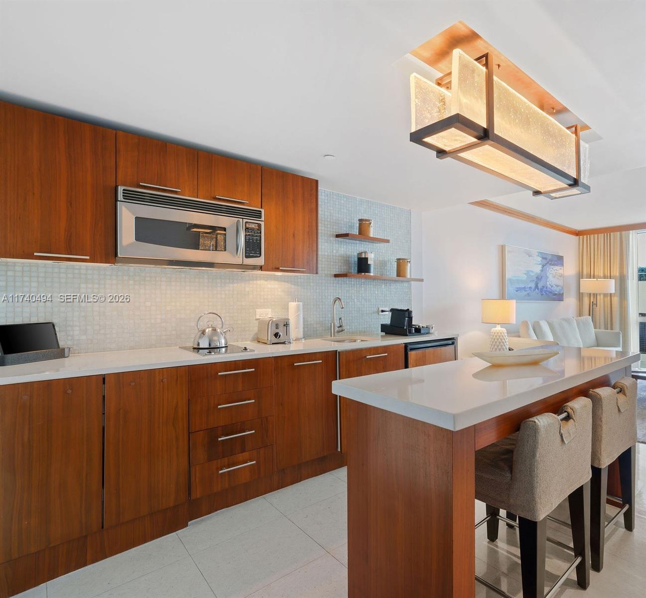 6801 Collins Ave #608 (door 616), Miami Beach FL 33141