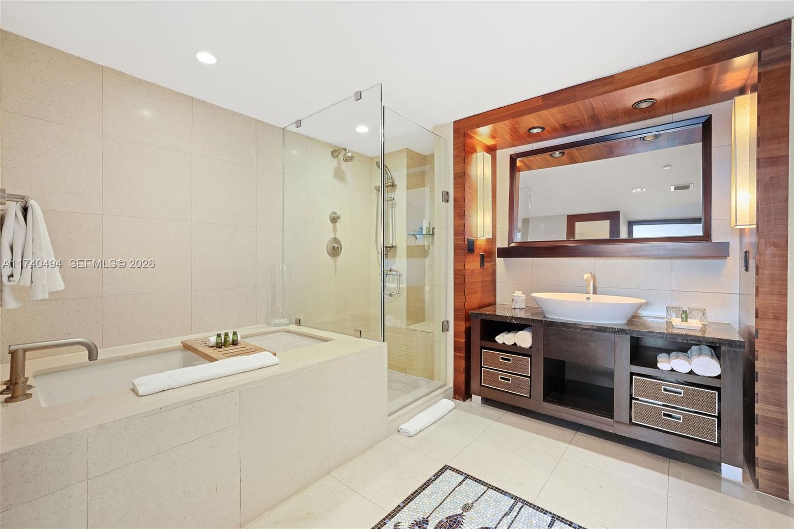 6801 Collins Ave #608 (door 616), Miami Beach FL 33141