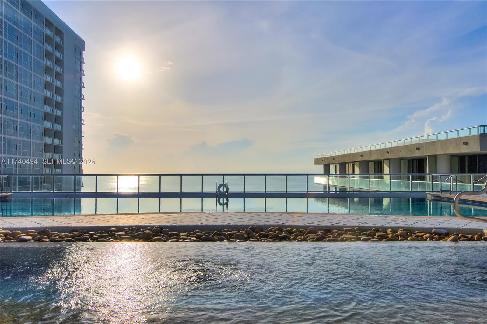 6801 Collins Ave #608 (door 616), Miami Beach FL 33141