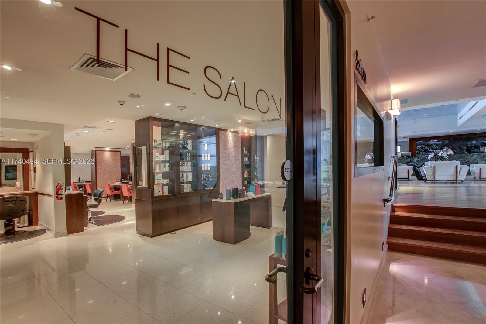 6801 Collins Ave #608 (door 616), Miami Beach FL 33141