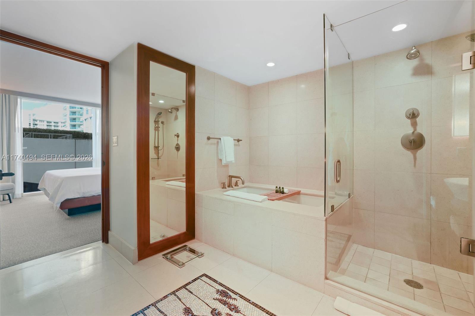 6801 Collins Ave #608 (door 616), Miami Beach FL 33141