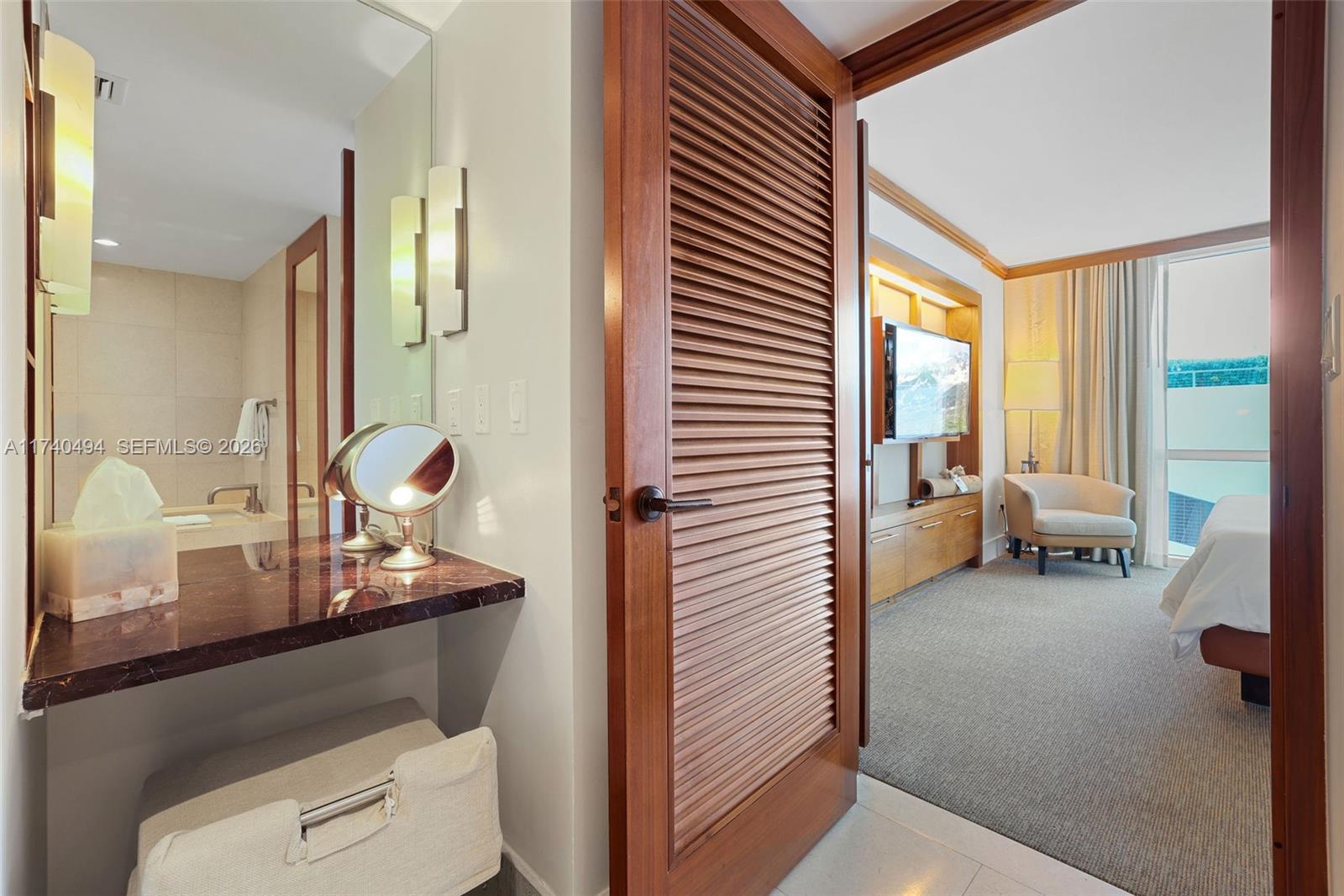 6801 Collins Ave #608 (door 616), Miami Beach FL 33141