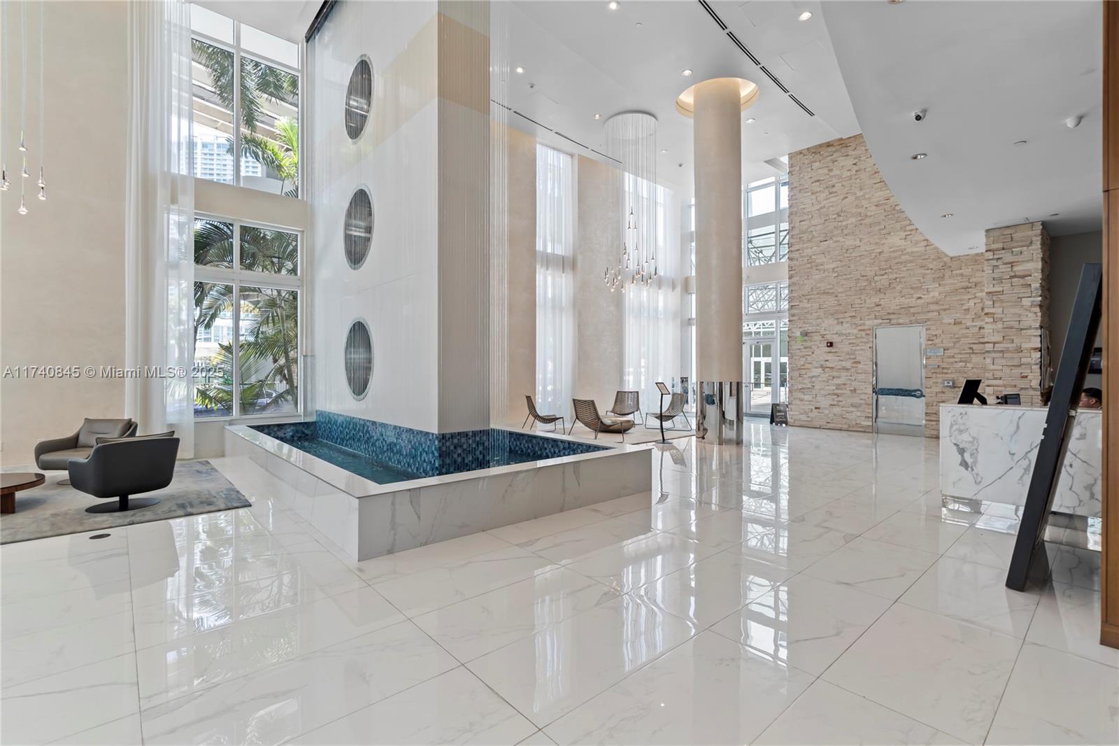 41 SE 5th St #802, Miami FL 33131
