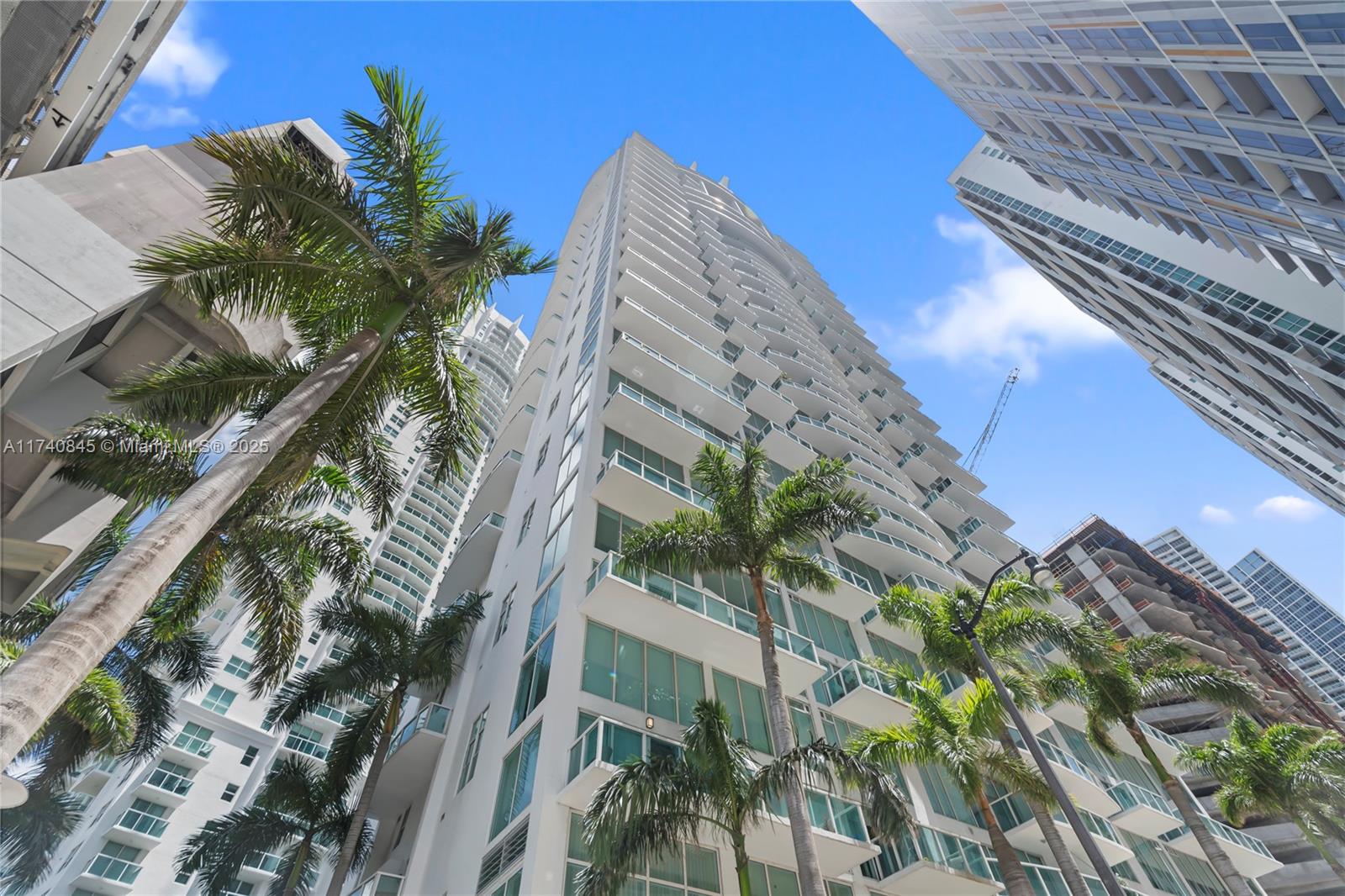 41 SE 5th St #802, Miami FL 33131