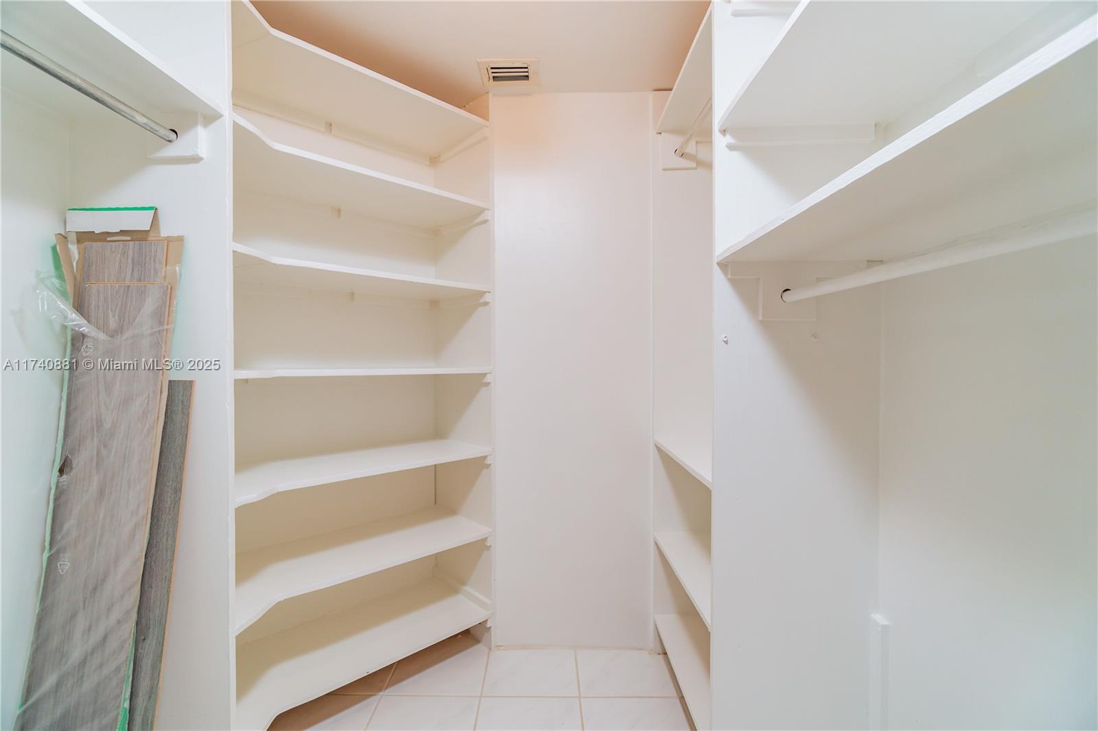 3530 Mystic Pointe Dr #1513, Aventura FL 33180