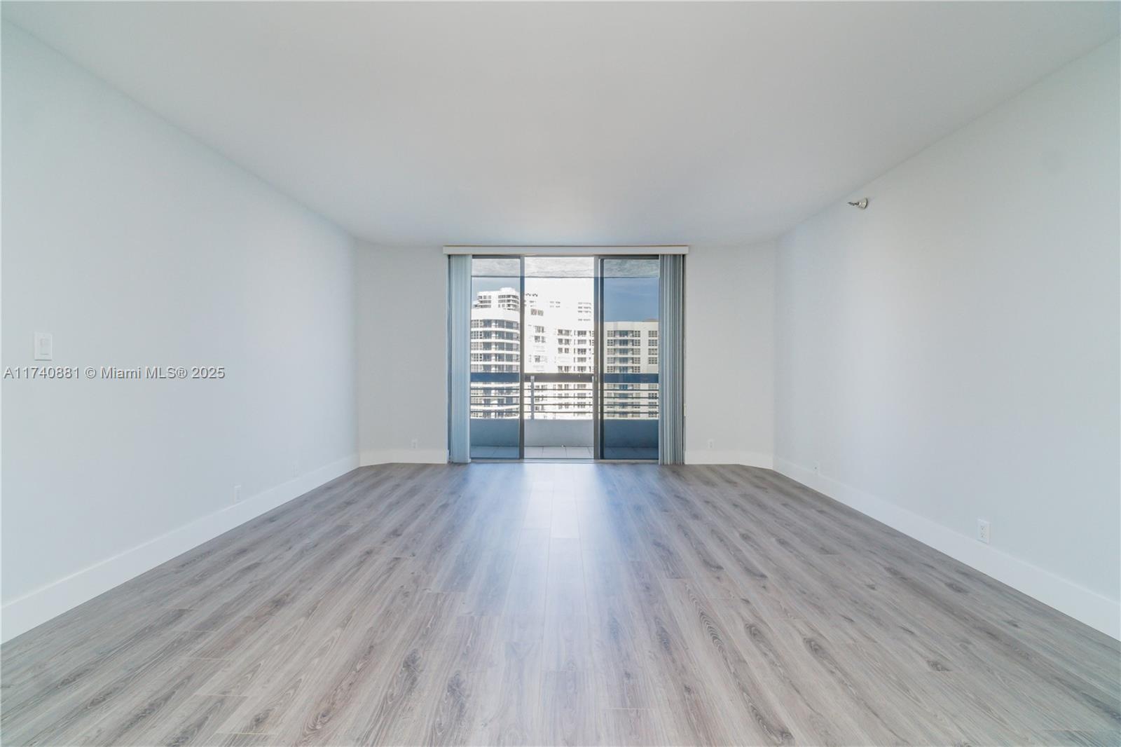3530 Mystic Pointe Dr #1513, Aventura FL 33180