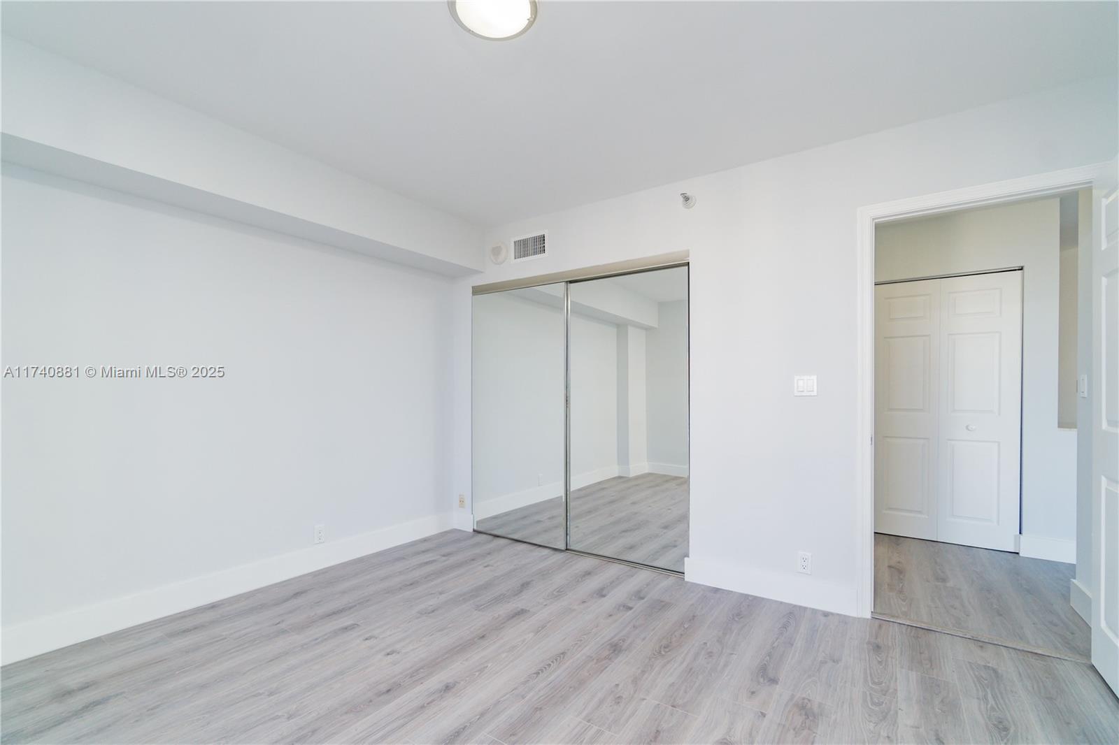 3530 Mystic Pointe Dr #1513, Aventura FL 33180