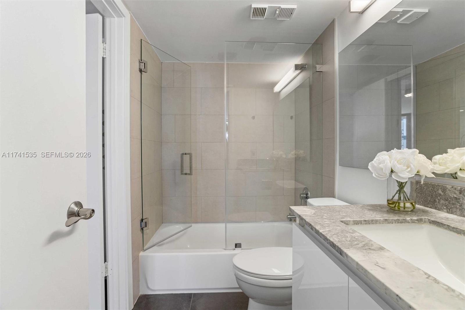 540 Brickell Key Dr #1519, Miami FL 33131