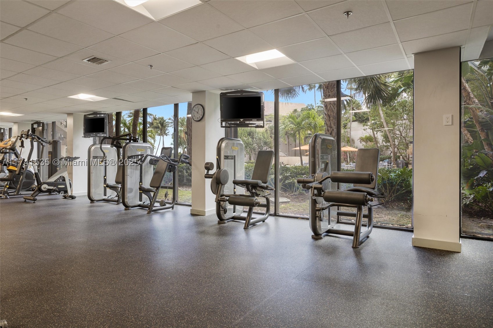 540 Brickell Key Dr #1519, Miami FL 33131