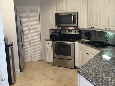 888 Brickell Key Dr #600, Miami FL 33131