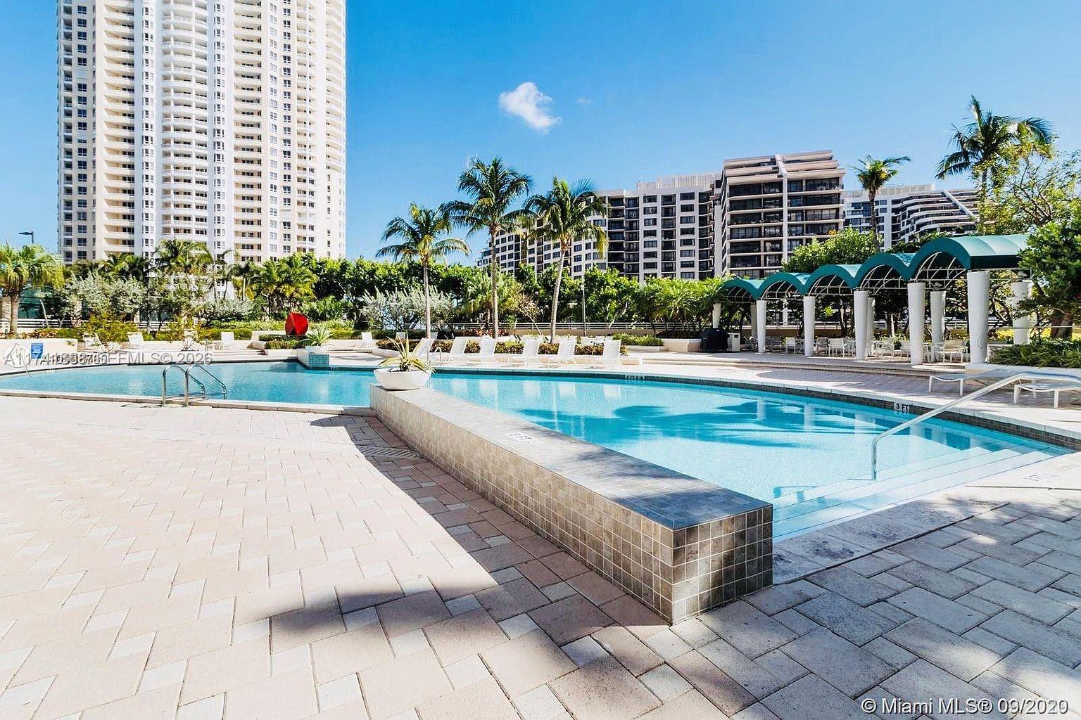 888 Brickell Key Dr #600, Miami FL 33131