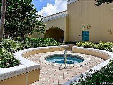 888 Brickell Key Dr #600, Miami FL 33131
