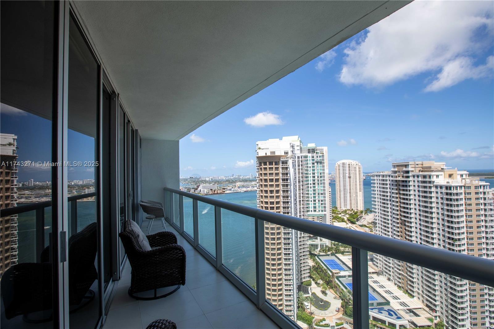 475 Brickell Ave #3207, Miami FL 33131