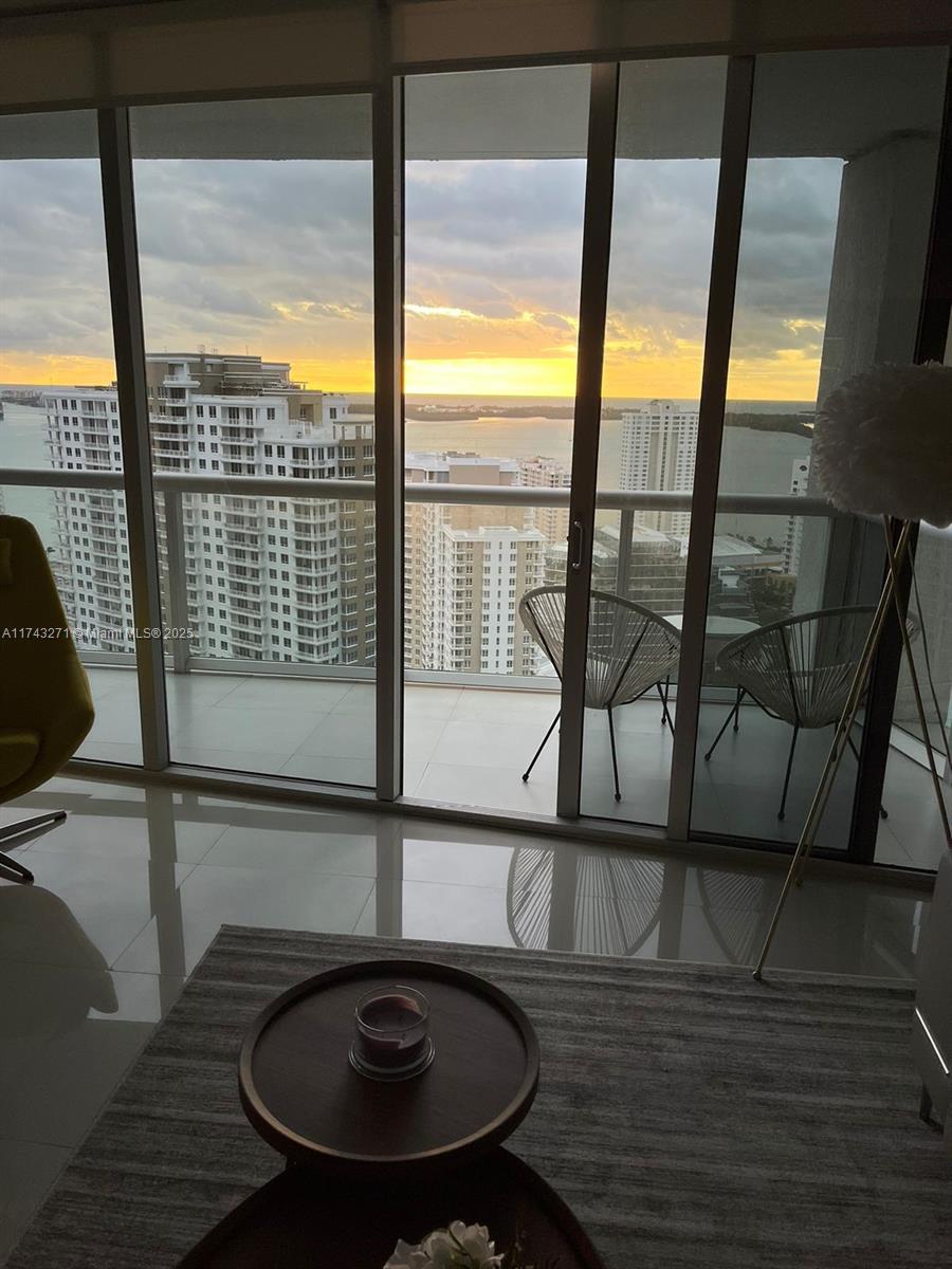 475 Brickell Ave #3207, Miami FL 33131