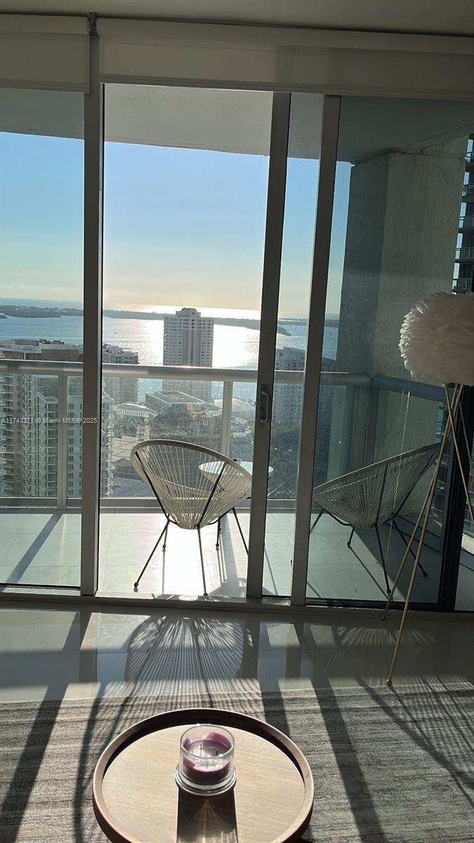 475 Brickell Ave #3207, Miami FL 33131
