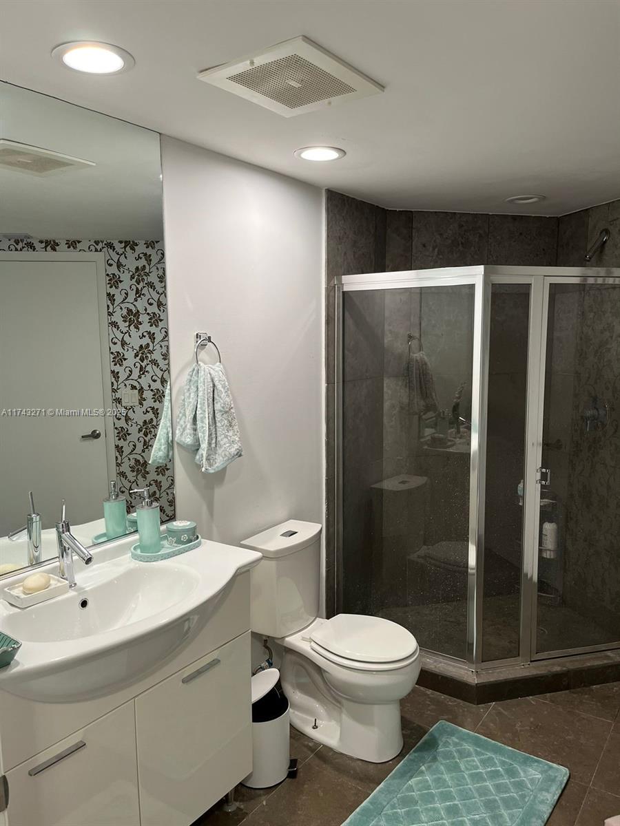 475 Brickell Ave #3207, Miami FL 33131