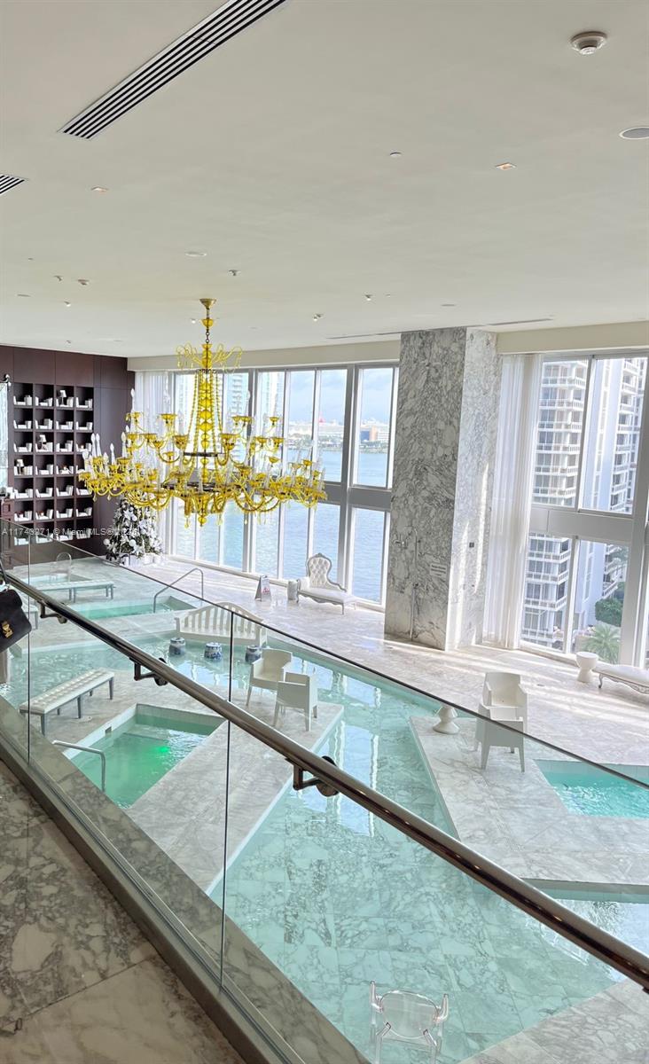 475 Brickell Ave #3207, Miami FL 33131