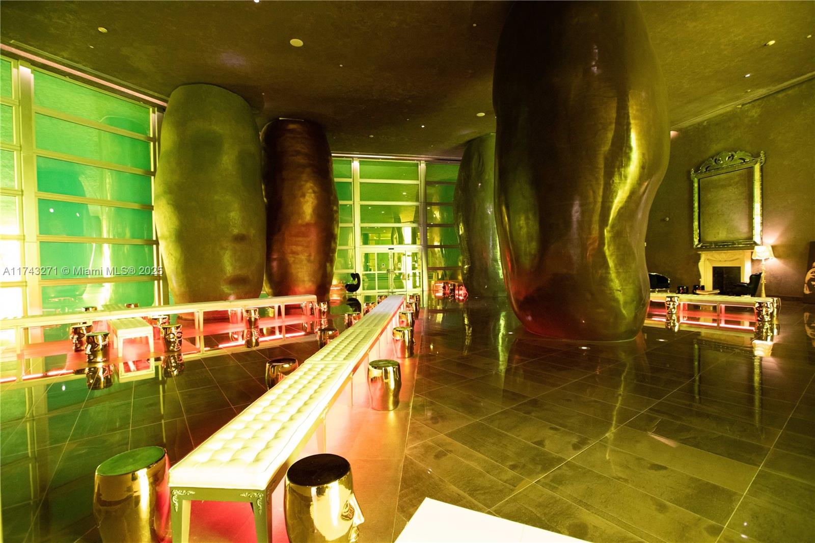 475 Brickell Ave #3207, Miami FL 33131