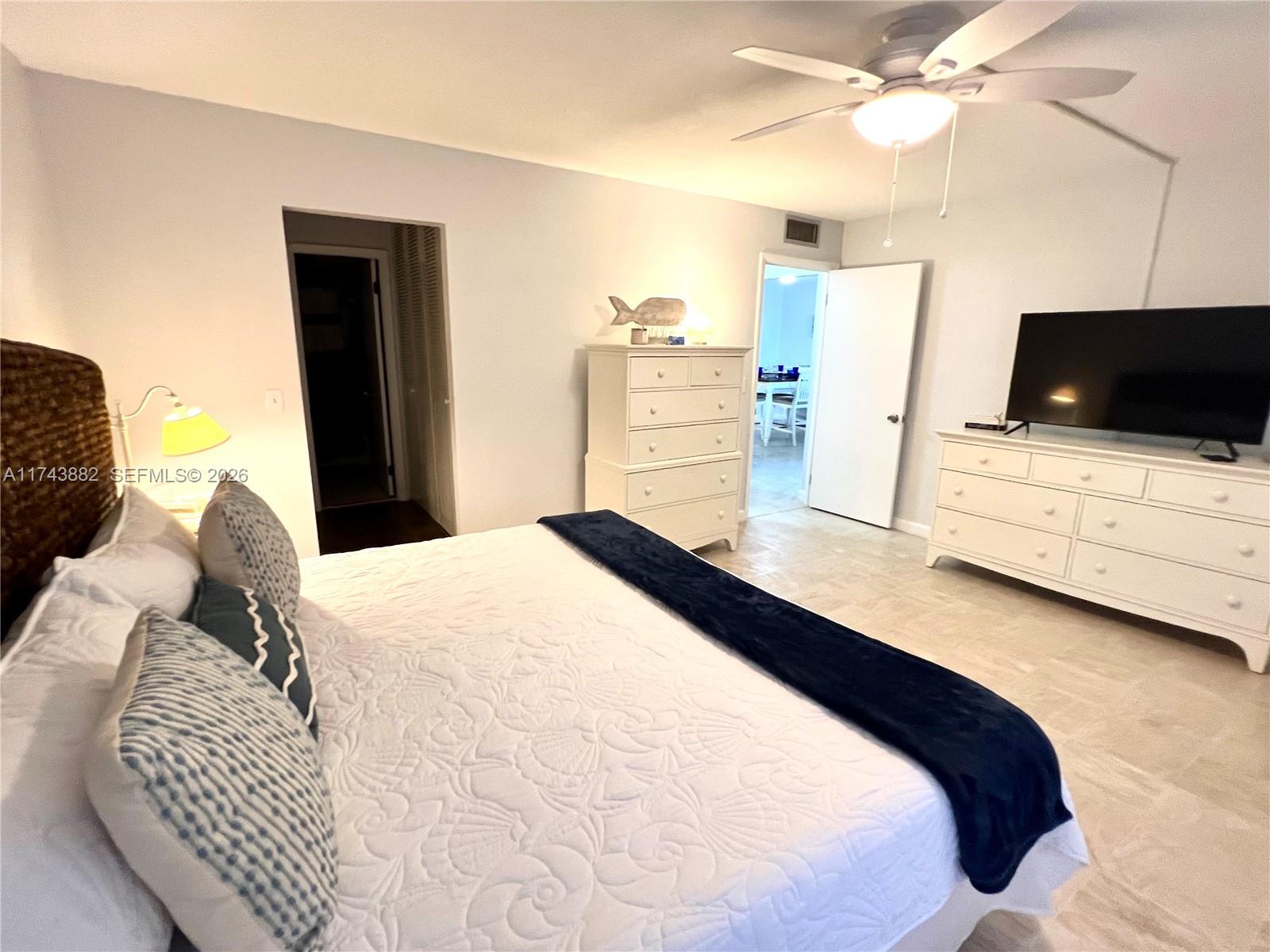 125 Ocean Ave #402, Palm Beach Shores FL 33404