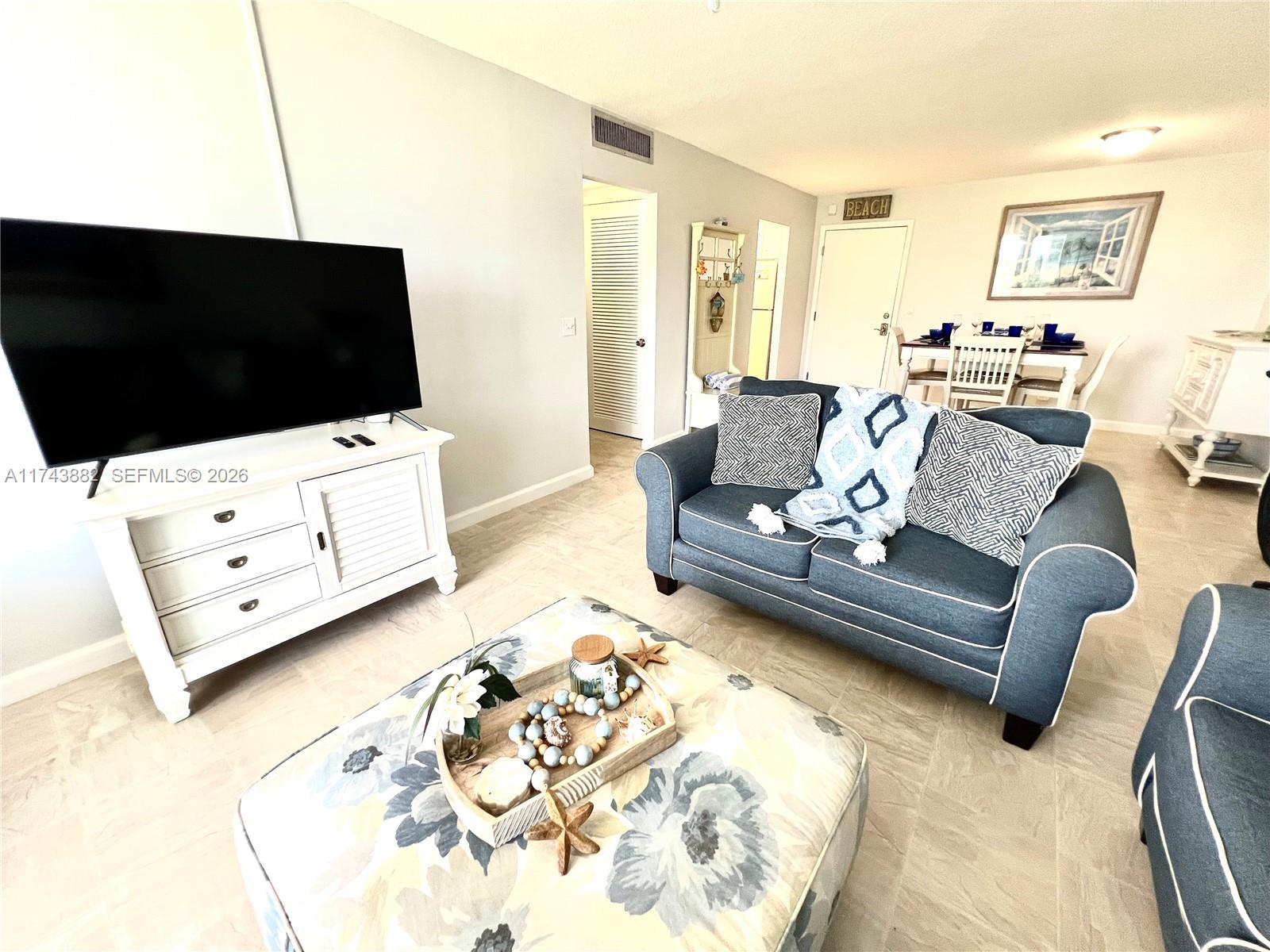 125 Ocean Ave #402, Palm Beach Shores FL 33404
