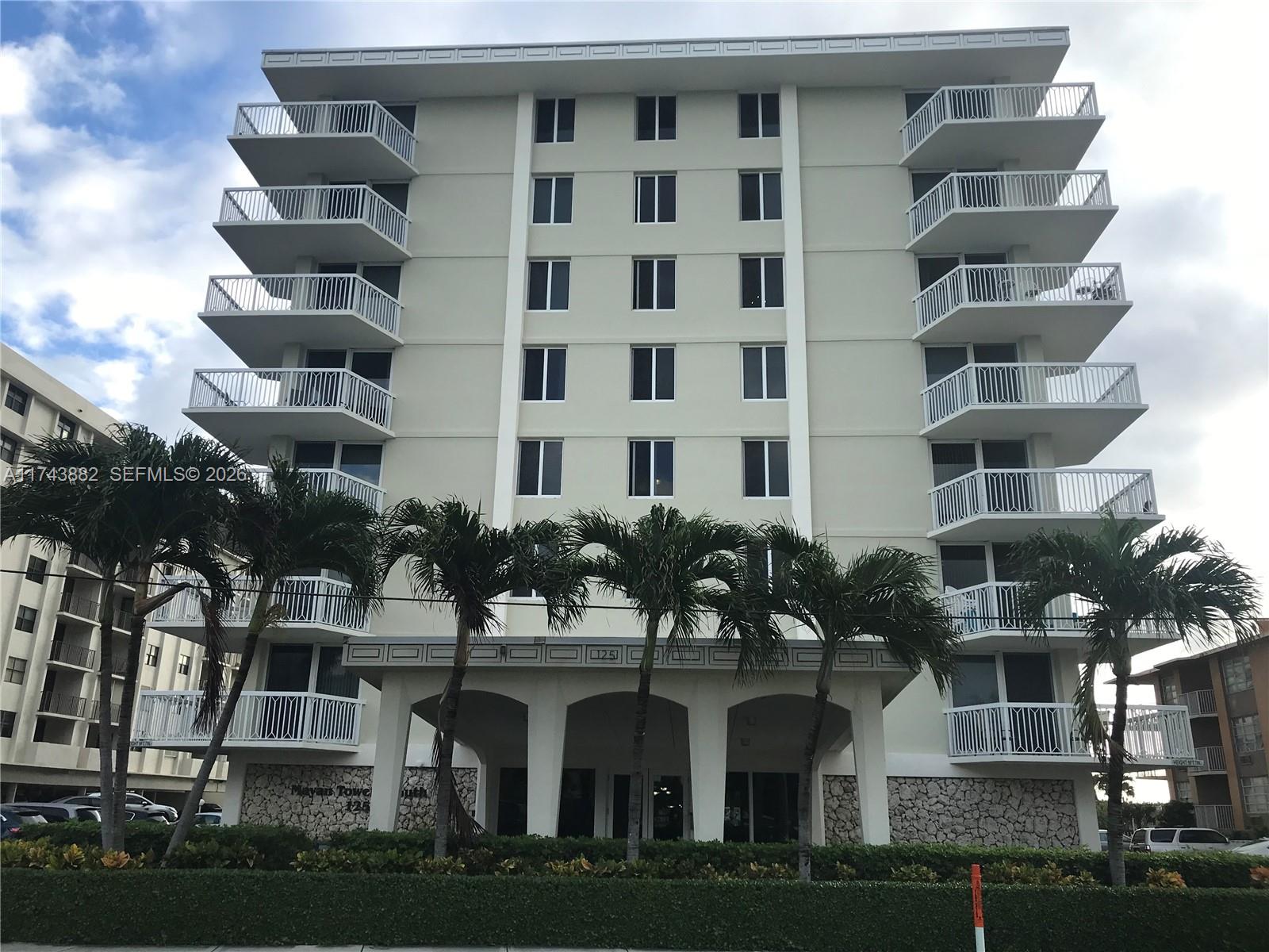125 Ocean Ave #402, Palm Beach Shores FL 33404