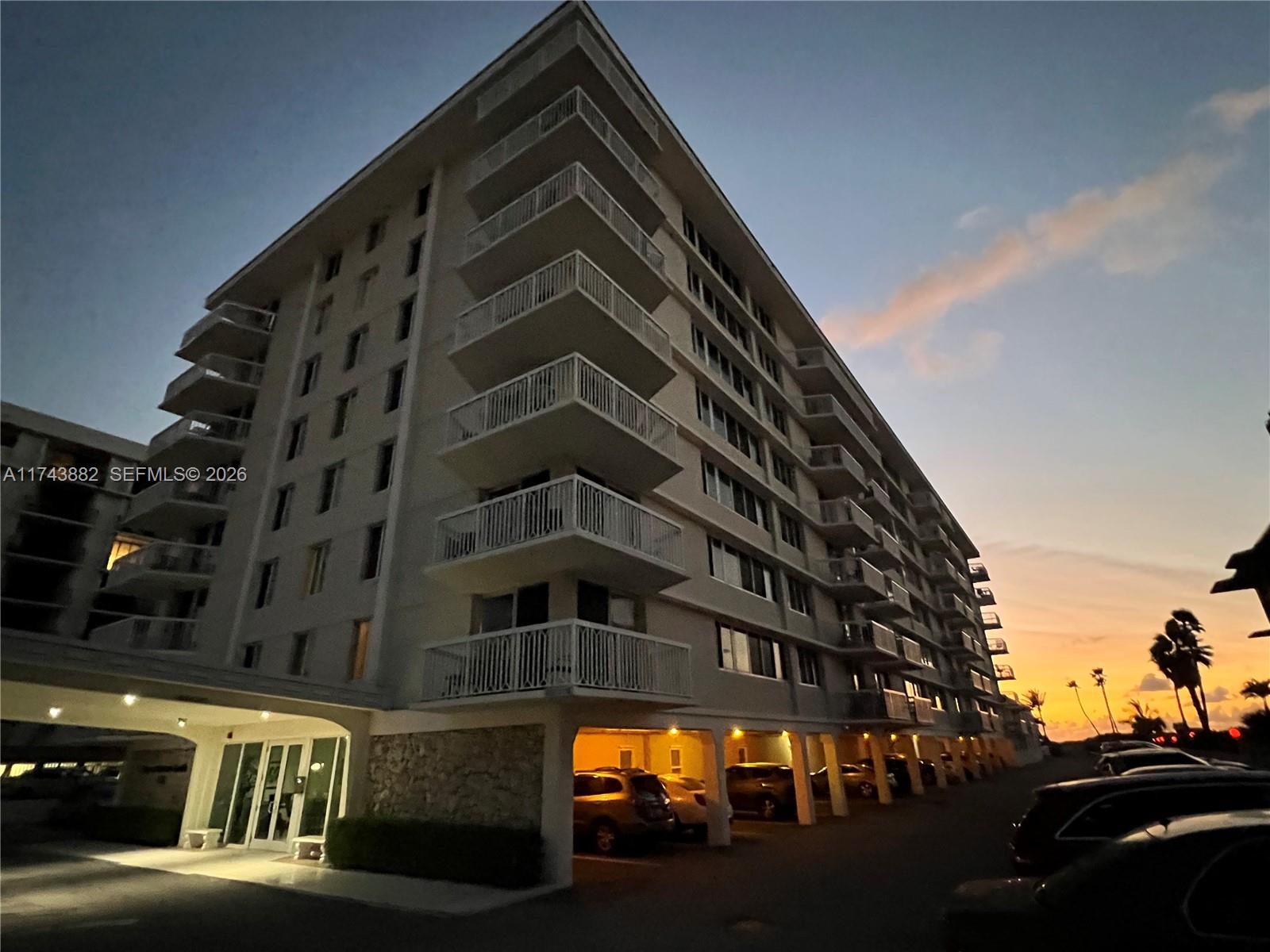 125 Ocean Ave #402, Palm Beach Shores FL 33404