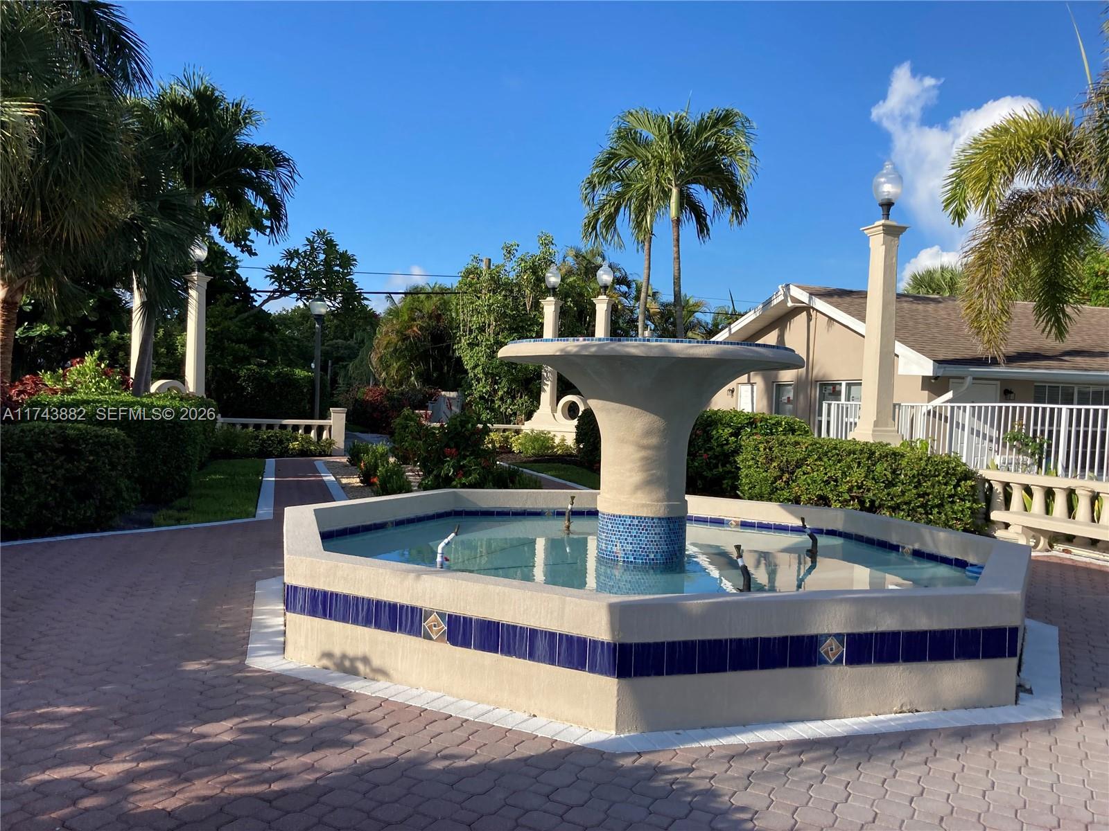 125 Ocean Ave #402, Palm Beach Shores FL 33404
