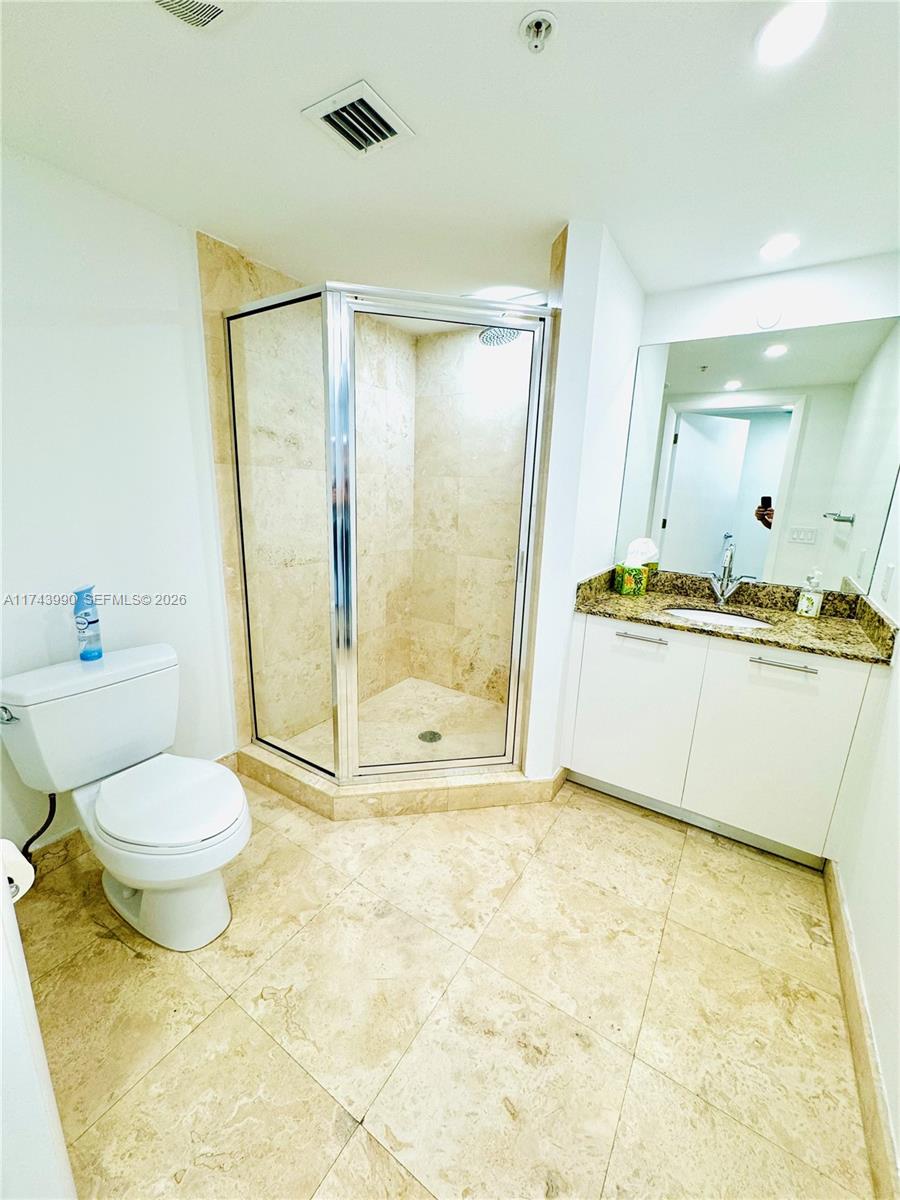 41 SE 5th St #808, Miami FL 33131