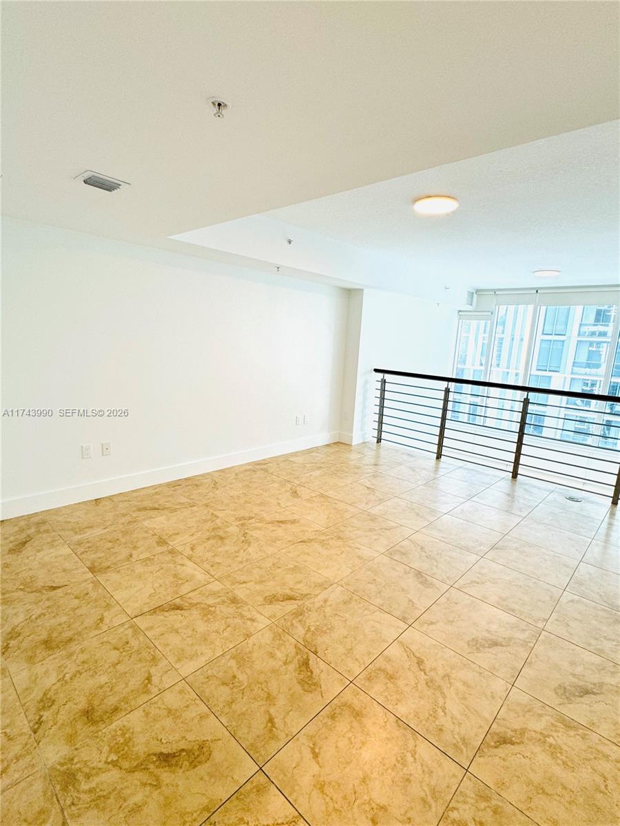 41 SE 5th St #808, Miami FL 33131