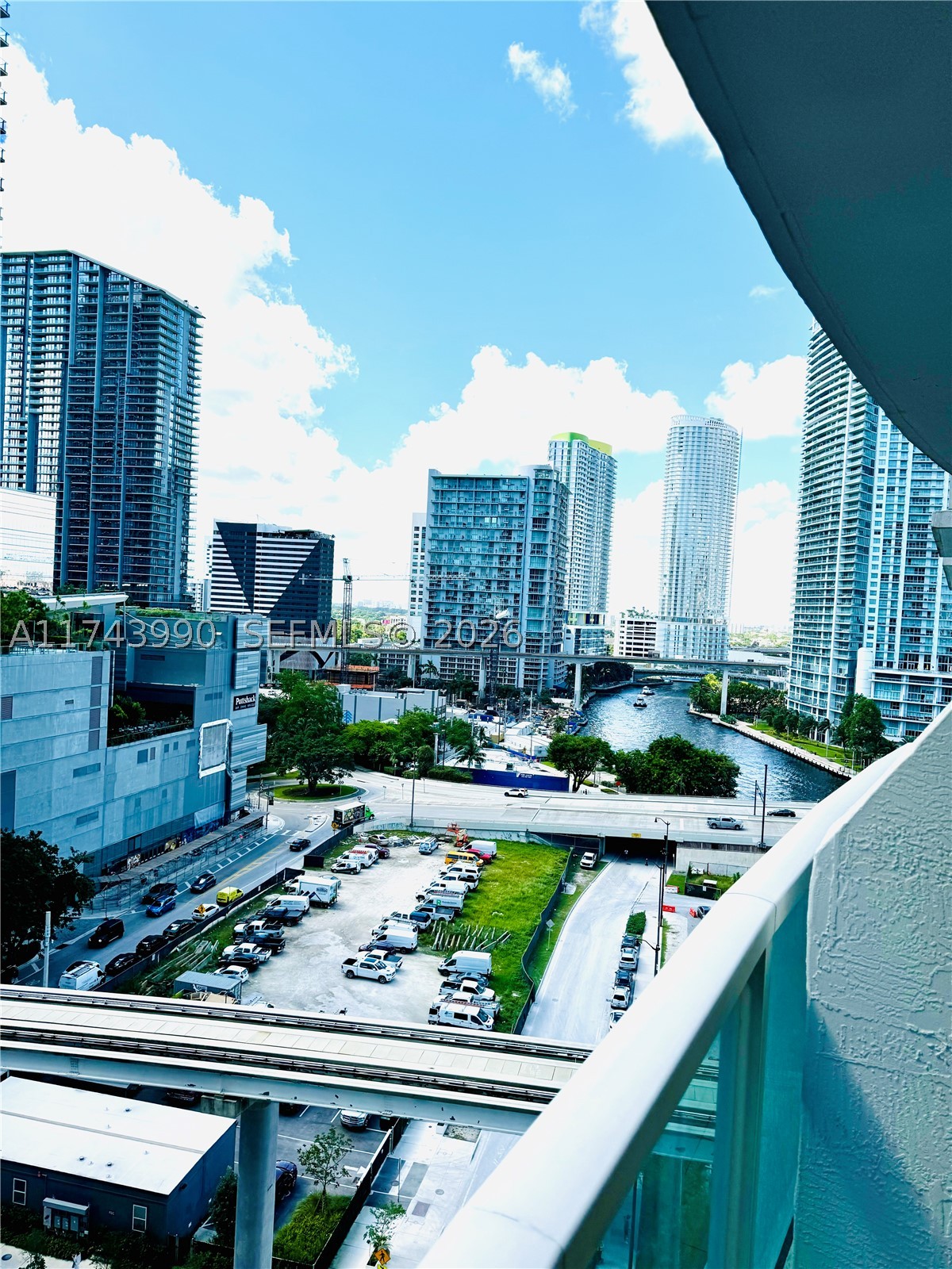 41 SE 5th St #808, Miami FL 33131