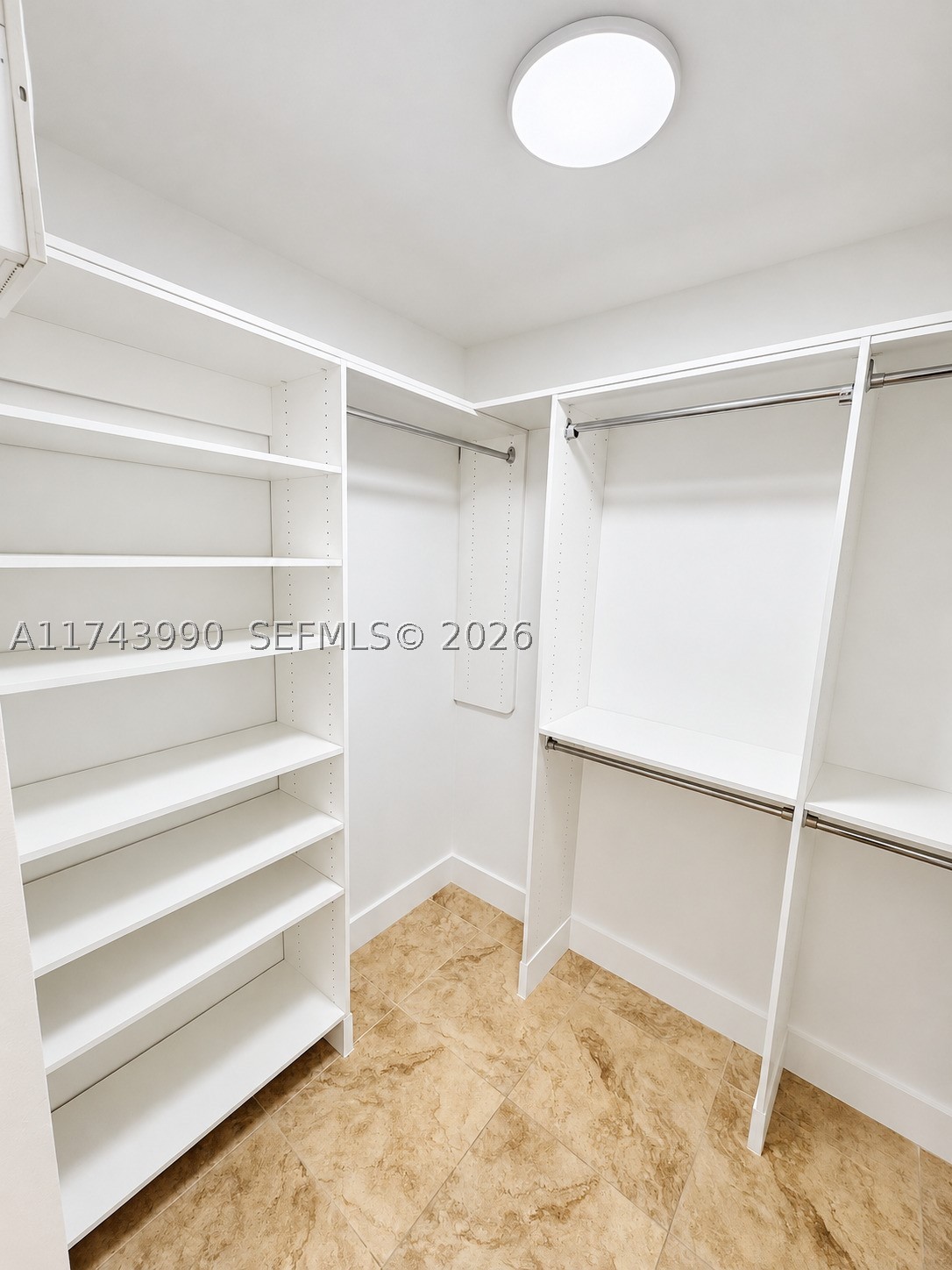 41 SE 5th St #808, Miami FL 33131