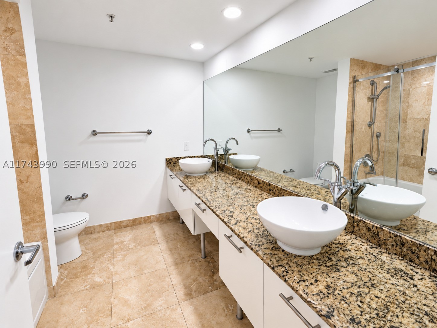 41 SE 5th St #808, Miami FL 33131