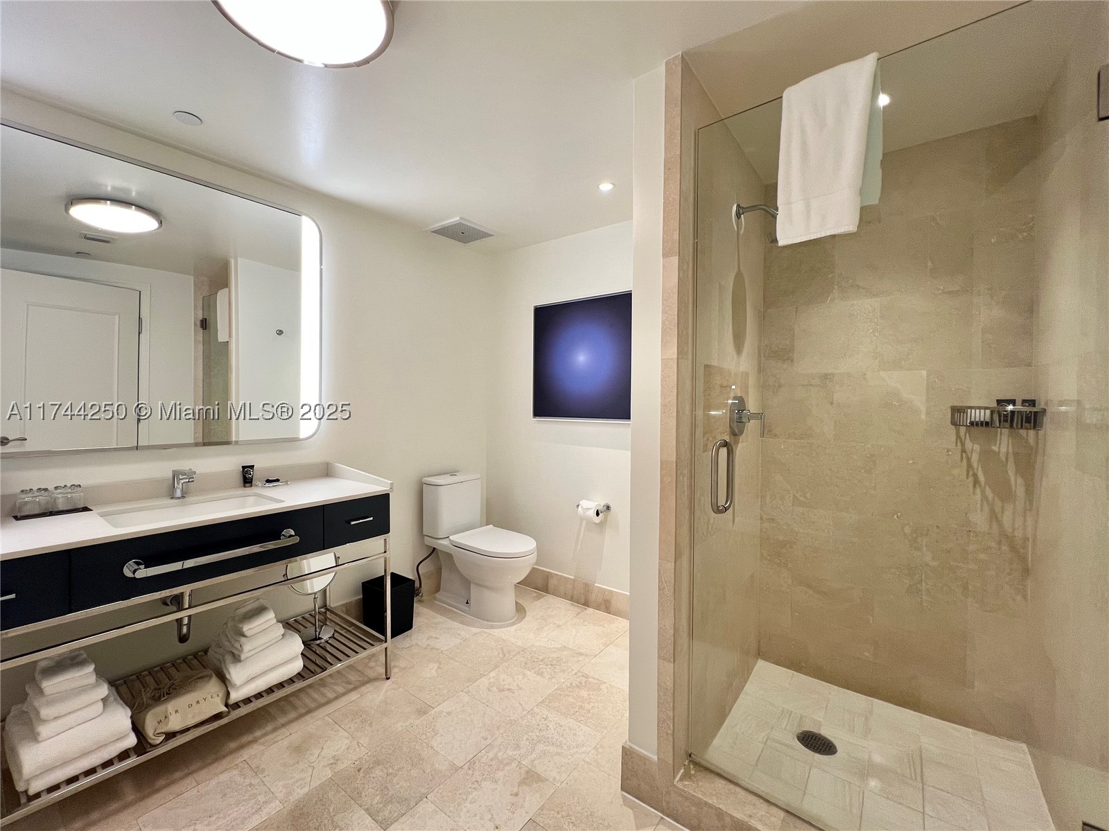 4401 Collins Ave #1401, Miami Beach FL 33140