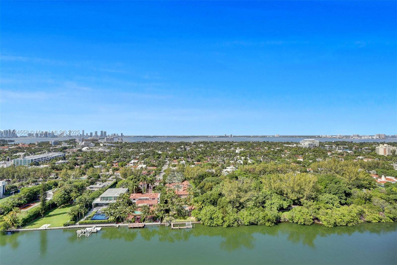 4401 Collins Ave #2114/2116, Miami Beach FL 33140